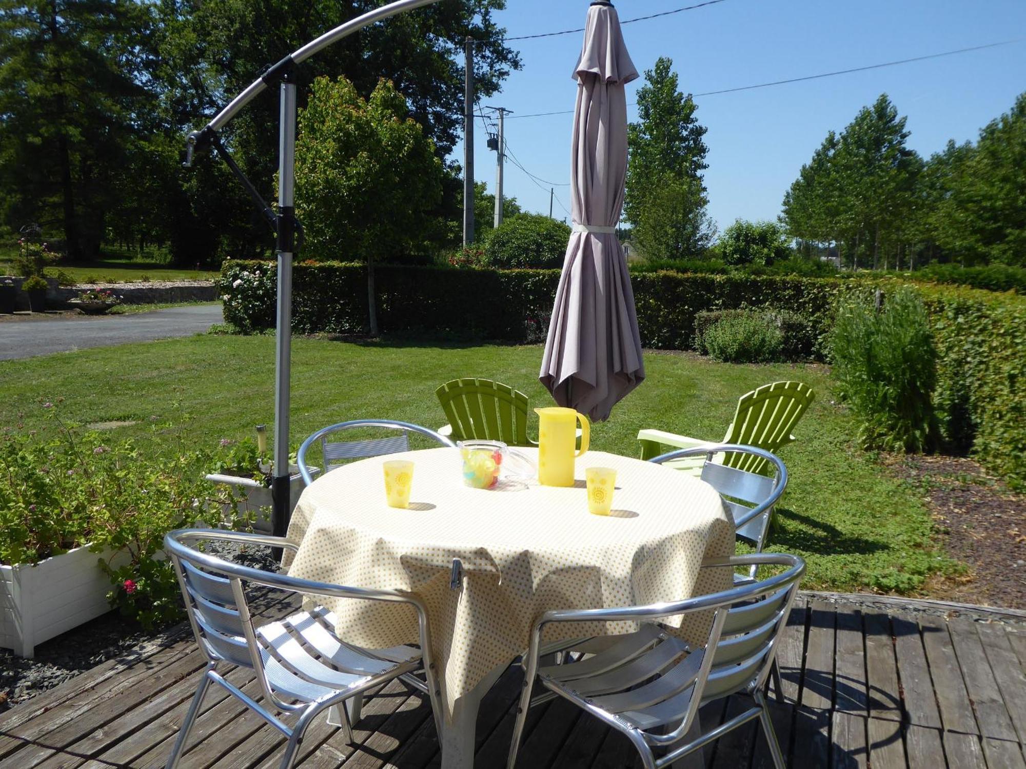 Gîte La Chapelle-aux-Choux, 2 pièces, 3 personnes - FR-1-410-131 Esterno foto